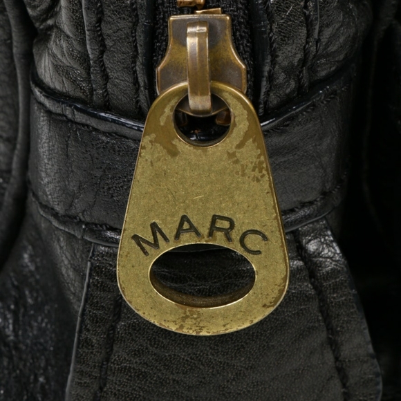 Marc Jacob's black leather grained shoulder bag - Picture 11 of 11